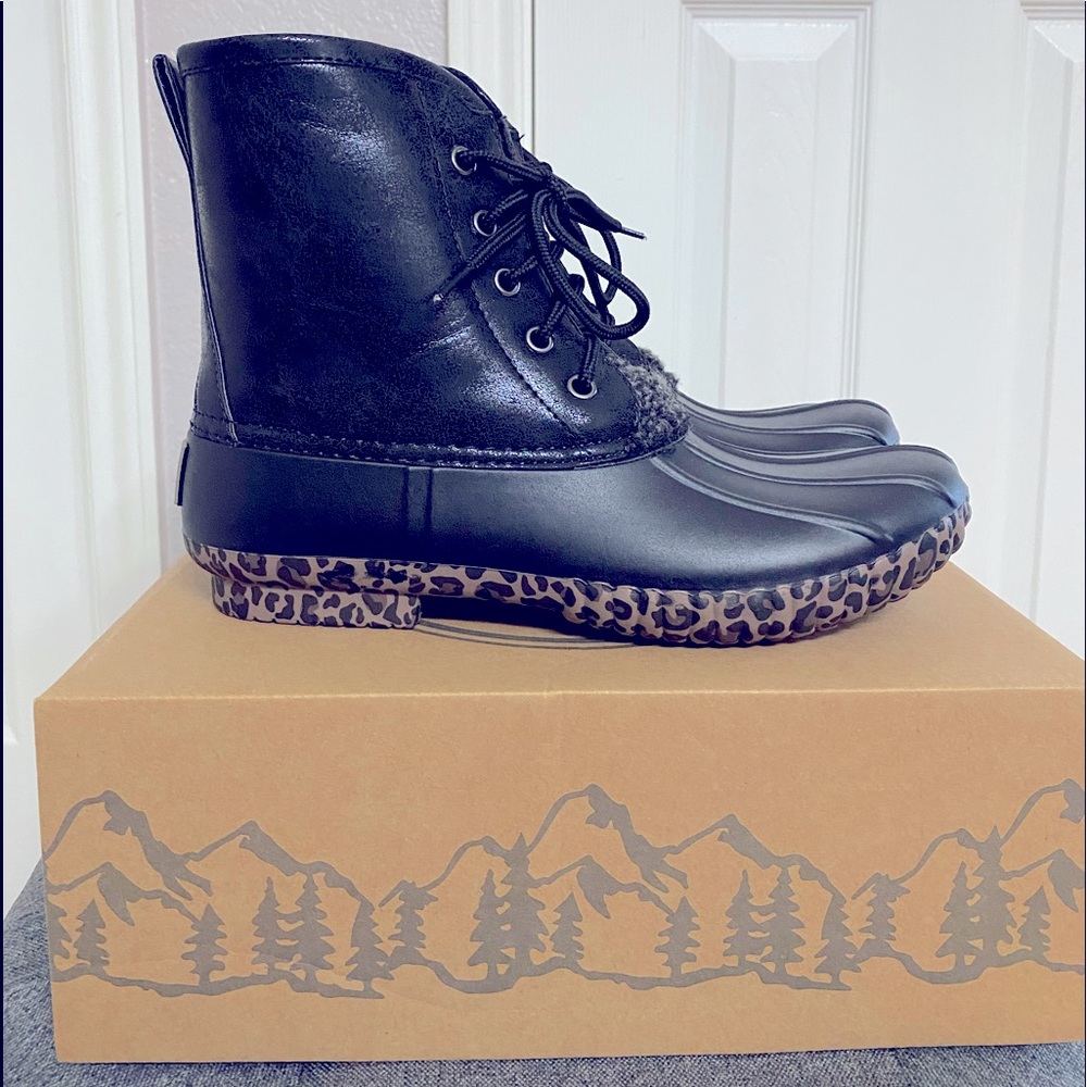 NEW Black and leopard print Duck Boots
